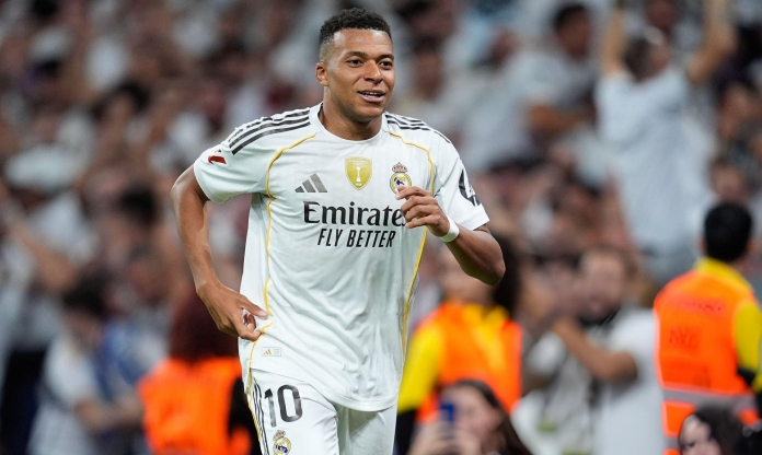 Tỏa sáng liên tiếp, Mbappe trả giá cực đắt