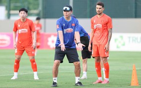 Hot Vietnamese football news today 2/7: Vietnam national team travels to South Korea for training; Ho Chi Minh City Club to compete in AFC Women's Champions League.