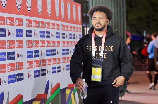 Xuân Son misses the chance to face Malaysia's controversial naturalized stars early on