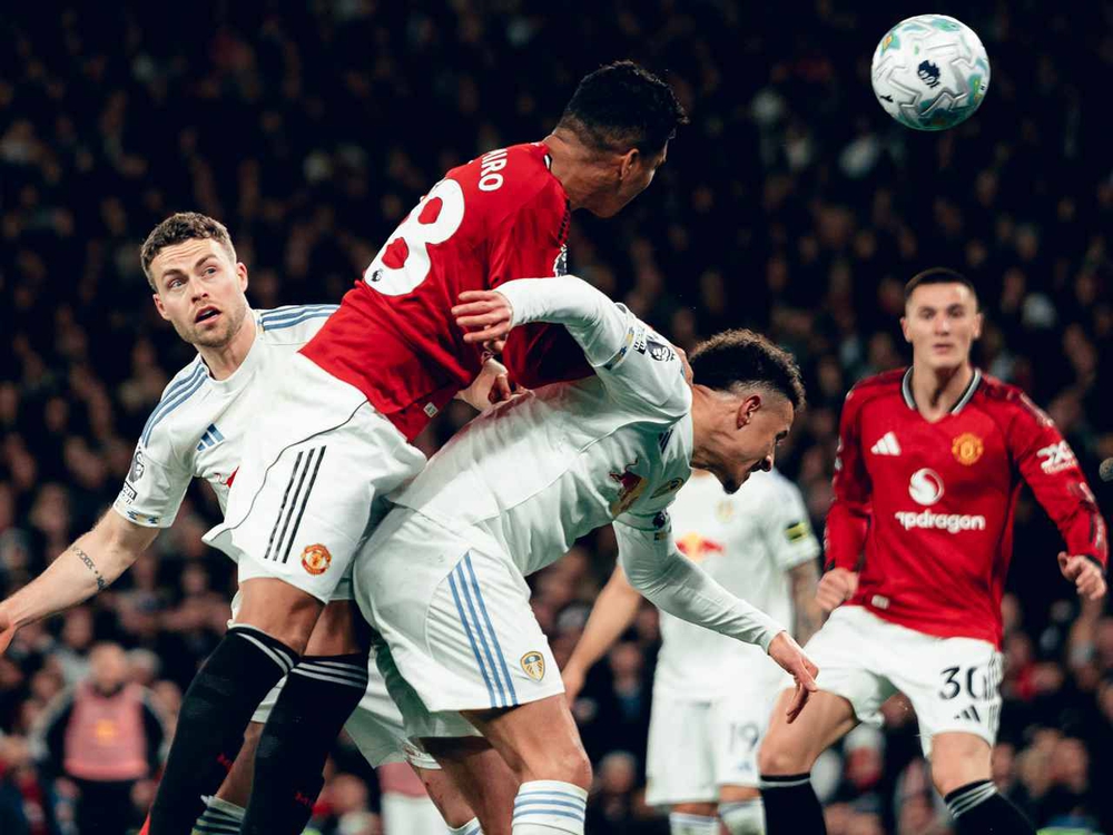 Dù sao, mùa này MU tấn công tốt hơn - Ảnh 1. Dù sao, mùa này MU tấn công tốt hơn - Ảnh 1.