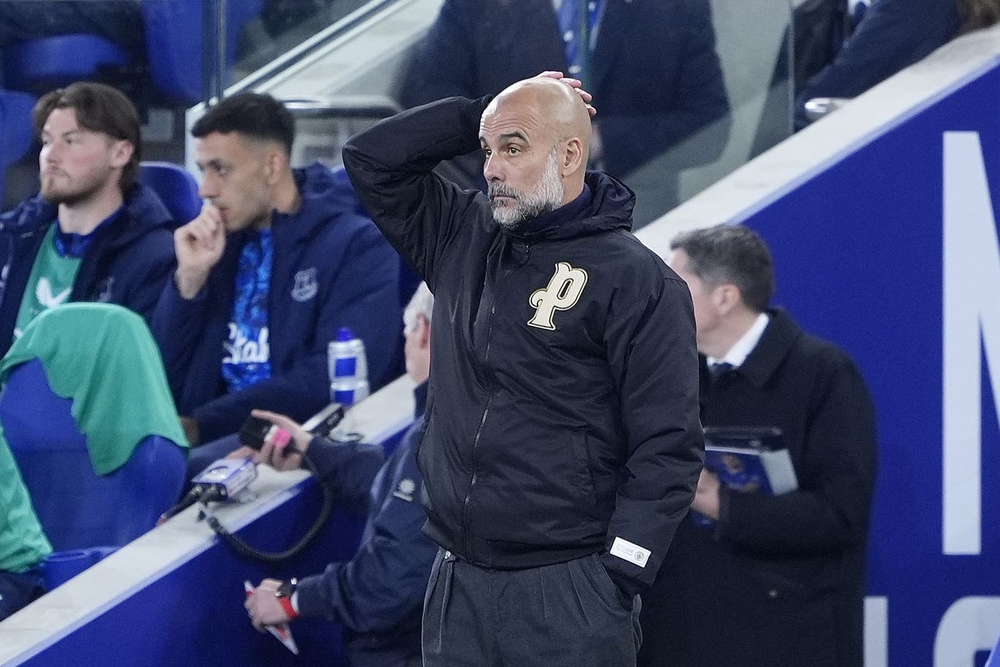 Guardiola thốt lên điều cay đắng sau trận hòa 3-3 của Man City - Ảnh 1.
