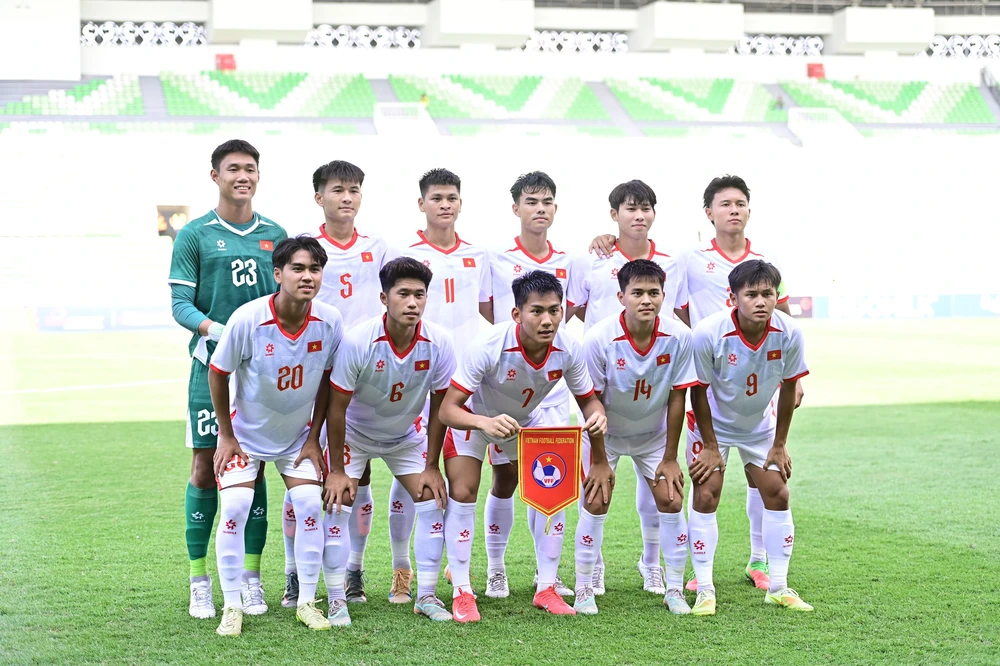 Quên nỗi tiếc nuối ở Đông Nam Á, U19 Việt Nam hướng tới mục tiêu lớn hơn - Ảnh 1. Quên nỗi tiếc nuối ở Đông Nam Á, U19 Việt Nam hướng tới mục tiêu lớn hơn - Ảnh 1.