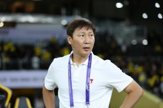 Coach Kim Sang Sik unexpectedly will not directly lead the team at the Asian tournament.