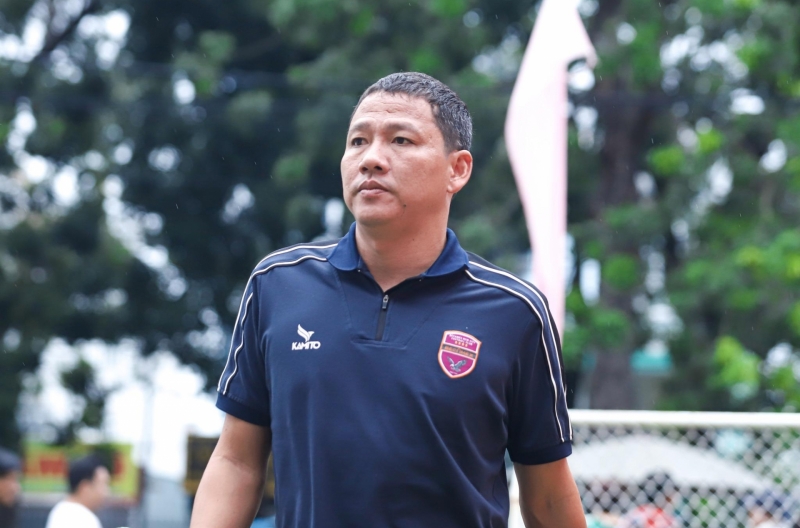 Coach Anh Đức is not worried about being dismissed at Becamex TPHCM