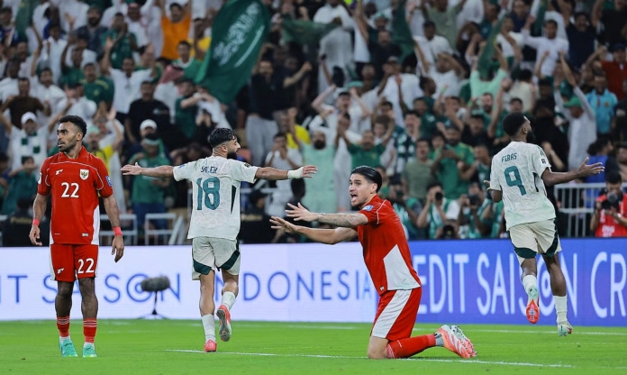 VAR gây tranh cãi trận Indonesia vs Saudi Arabia: 3 penalty, 1 thẻ đỏ đột ngột