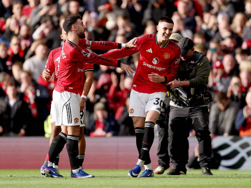 Vấn đề: Sơ đồ 3 trung vệ bị lạnh nhạt vì đâu? - Ảnh 1. Vấn đề: Sơ đồ 3 trung vệ bị lạnh nhạt vì đâu? - Ảnh 1.