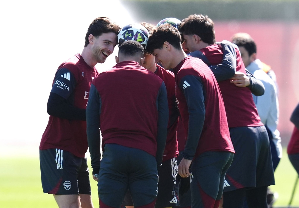 Arsenal bị chế giễu vì 'bài tập lạ' trước trận đấu then chốt, Arteta nói gì? - Ảnh 2. Arsenal bị chế giễu vì 'bài tập lạ' trước trận đấu then chốt, Arteta nói gì? - Ảnh 2.