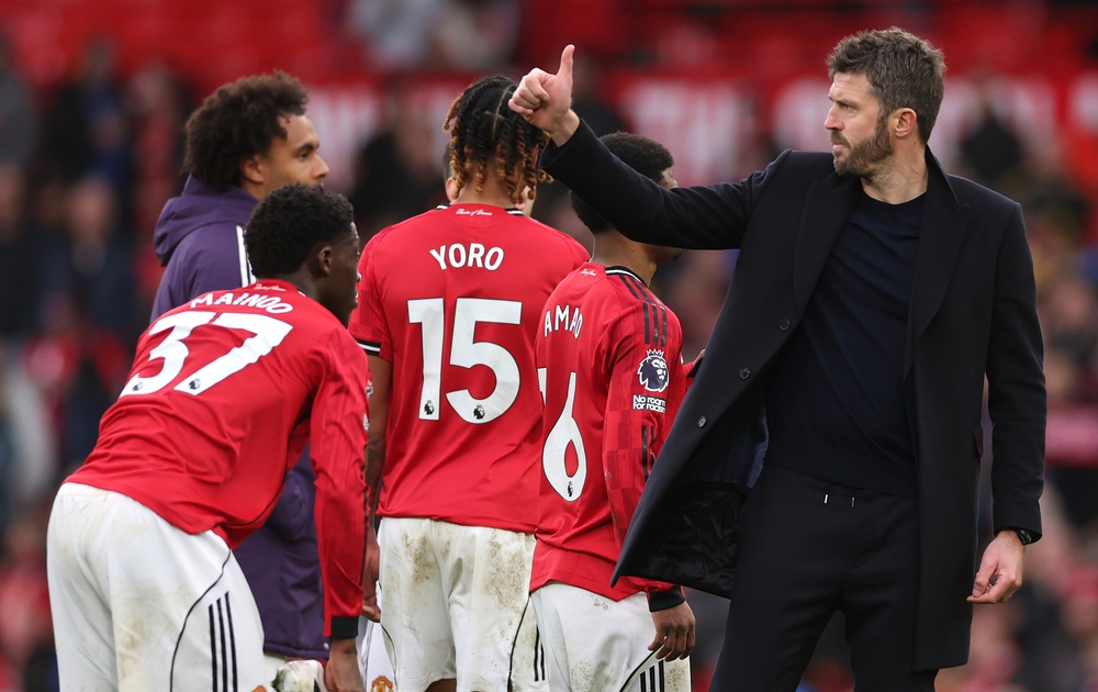 Carrick cần làm gì để giúp MU vô địch Premier League? - Ảnh 1. Carrick cần làm gì để giúp MU vô địch Premier League? - Ảnh 1.