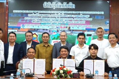 Laotian football team receives great news from Bau Duc ahead of the new season