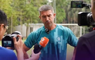 Coach Kewell reveals key to Hanoi FC's resurgence in the race