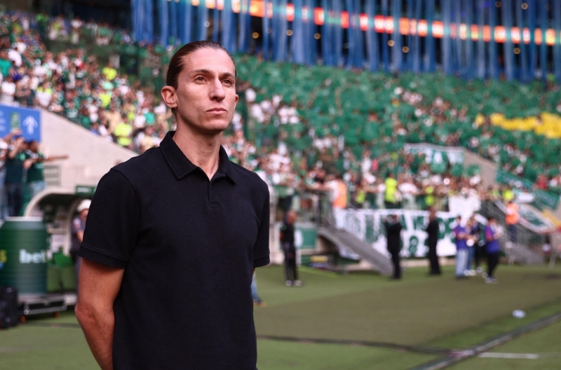 Winning the quadruple, the former Chelsea star makes an 'unbelievable' demand