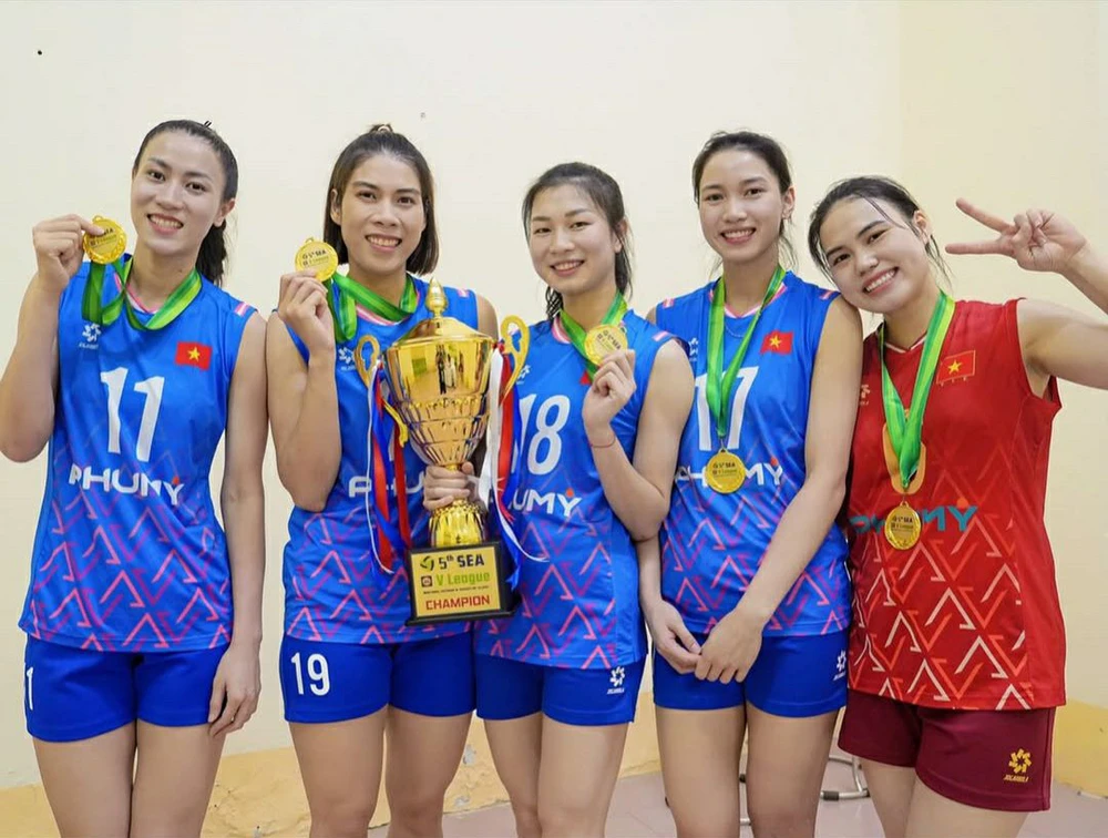 Công An TPHCM dễ dàng đánh bại Đà Nẵng 3-0 (25-16, 25-21, 27-25) ở giai đoạn 2 giải bóng chuyền VĐQG 2025