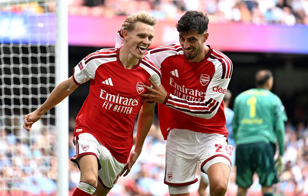 Quan điểm: Arsenal có “một mình một ngựa”? - Ảnh 1. Quan điểm: Arsenal có “một mình một ngựa”? - Ảnh 1.