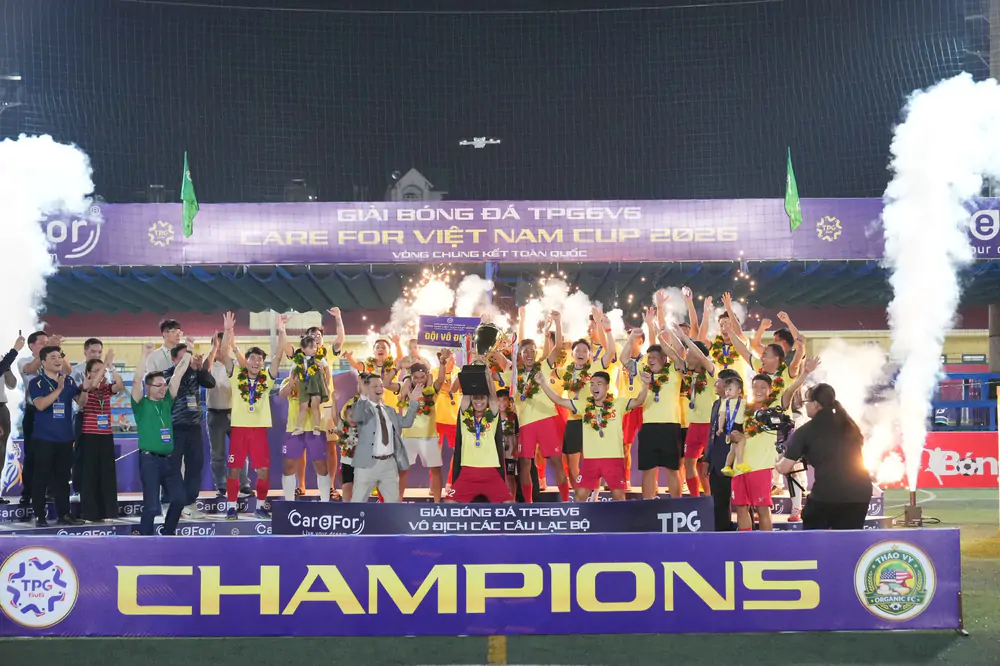 Cựu tuyển thủ futsal Việt Nam giúp đội nhà vô địch giải bóng đá 6 người toàn quốc - Ảnh 3. Cựu tuyển thủ futsal Việt Nam giúp đội nhà vô địch giải bóng đá 6 người toàn quốc - Ảnh 3.