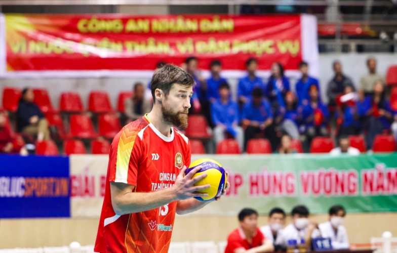 World volleyball star Kubiak suffers a serious injury