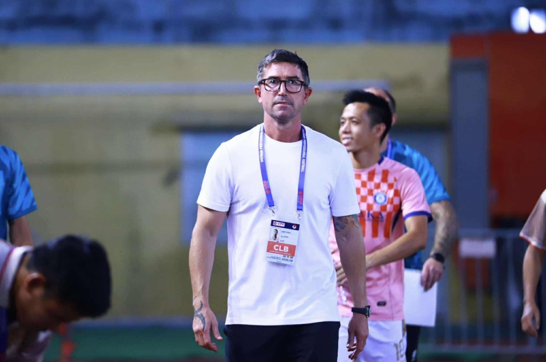 Coach Harry Kewell is dissatisfied with one aspect in Vietnam