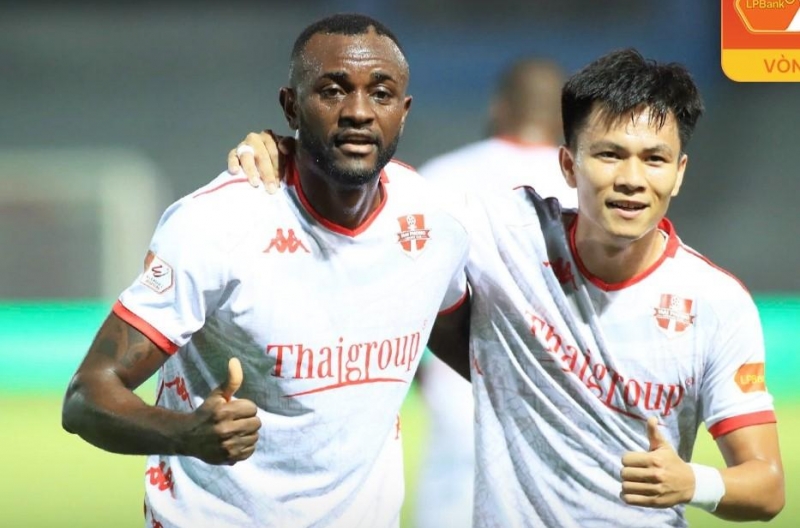 HAGL suffered a heavy 0-3 defeat to Hải Phòng, officially dropping to the bottom of the V-League standings.