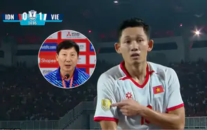 Created by Thanh Long, scored by Hai Long, and coach Kim Sang Sik is a brilliant director.