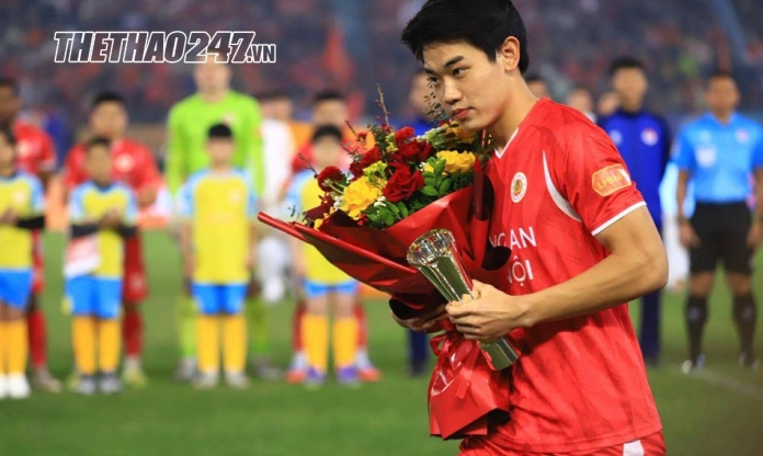 Đình Bắc không đón Tết ở Việt Nam