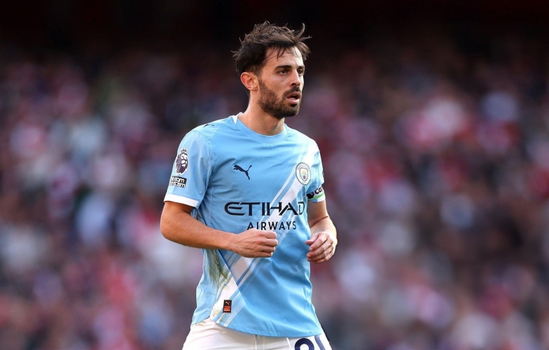 Man City captain complains about unfairness after draw with Arsenal