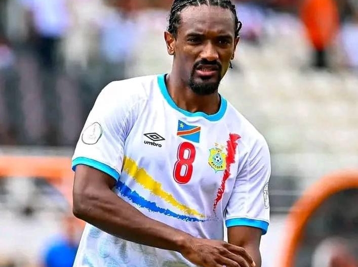 Unusual in Africa: Referee Threatens to Remove Player on Stretcher