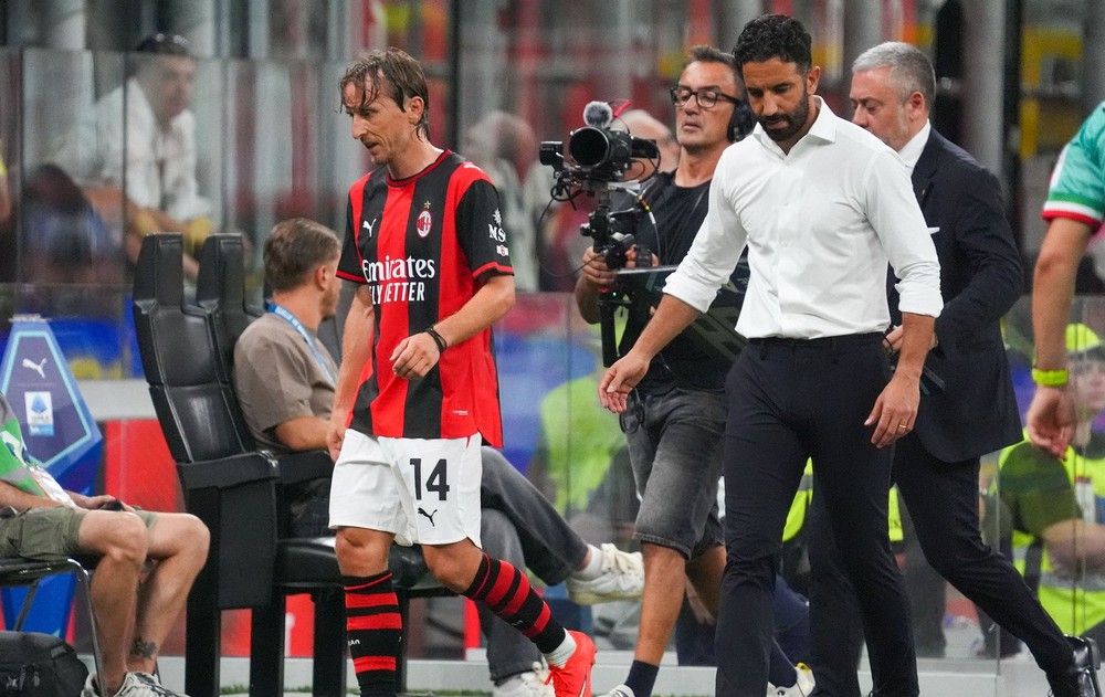 Vòng 4 Serie A, Lazio - Milan 2-2: Modric già thật rồi! - Ảnh 1. Vòng 4 Serie A, Lazio - Milan 2-2: Modric già thật rồi! - Ảnh 1.