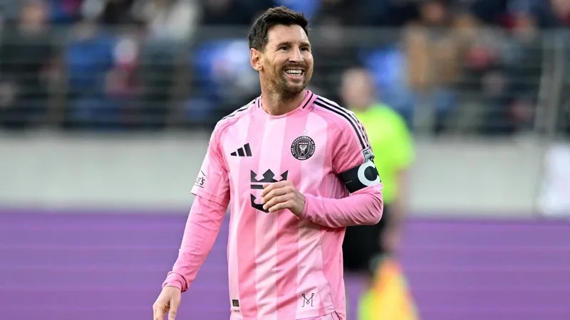 Tin nóng thể thao tối 8/3: Phụ công số 1 của bóng chuyền Việt Nam ghi điểm nhiều nhất ở CLB Nhật Bản - Ảnh 2.