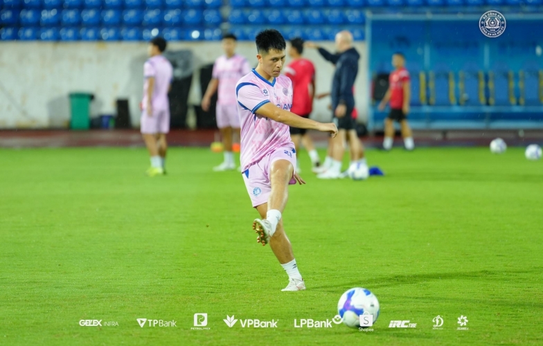 Đình Trọng shares his determination to return to the Vietnam national team
