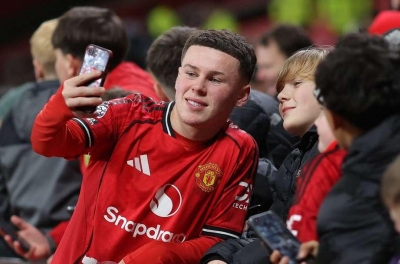Rooney's son scores 4 goals for Manchester United