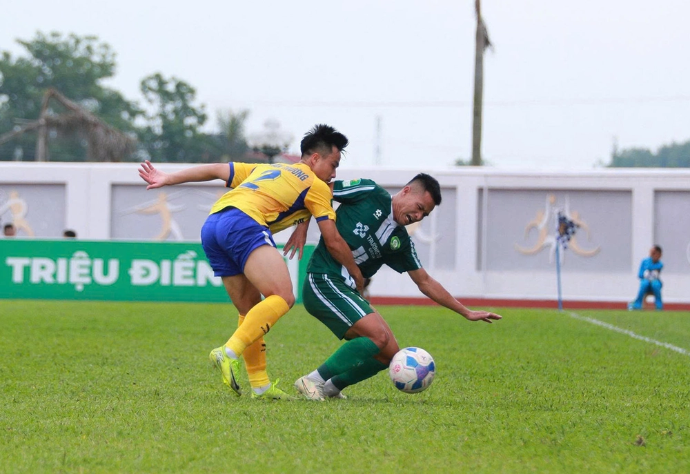 Tin nóng bóng đá Việt hôm nay 9/5: U17 Việt Nam tập trung cho trận tứ kết; Futsal nữ Việt Nam áp sát tốp 10 thế giới - Ảnh 3.