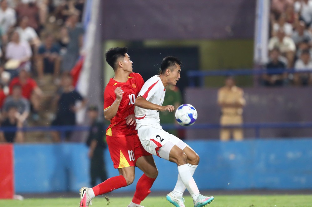 Thất bại của U20 Việt Nam hay của V-League? - Ảnh 1. Thất bại của U20 Việt Nam hay của V-League? - Ảnh 1.