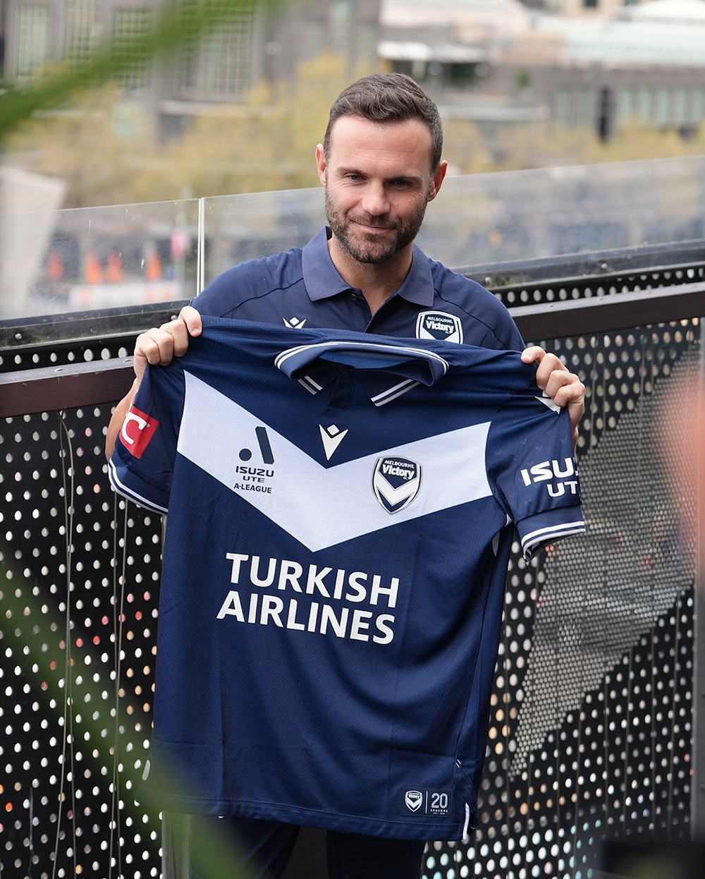 HLV Melbourne Victory: 'Sự vắng mặt của Juan Mata để lại khoảng trống' - Ảnh 1. HLV Melbourne Victory: 'Sự vắng mặt của Juan Mata để lại khoảng trống' - Ảnh 1.