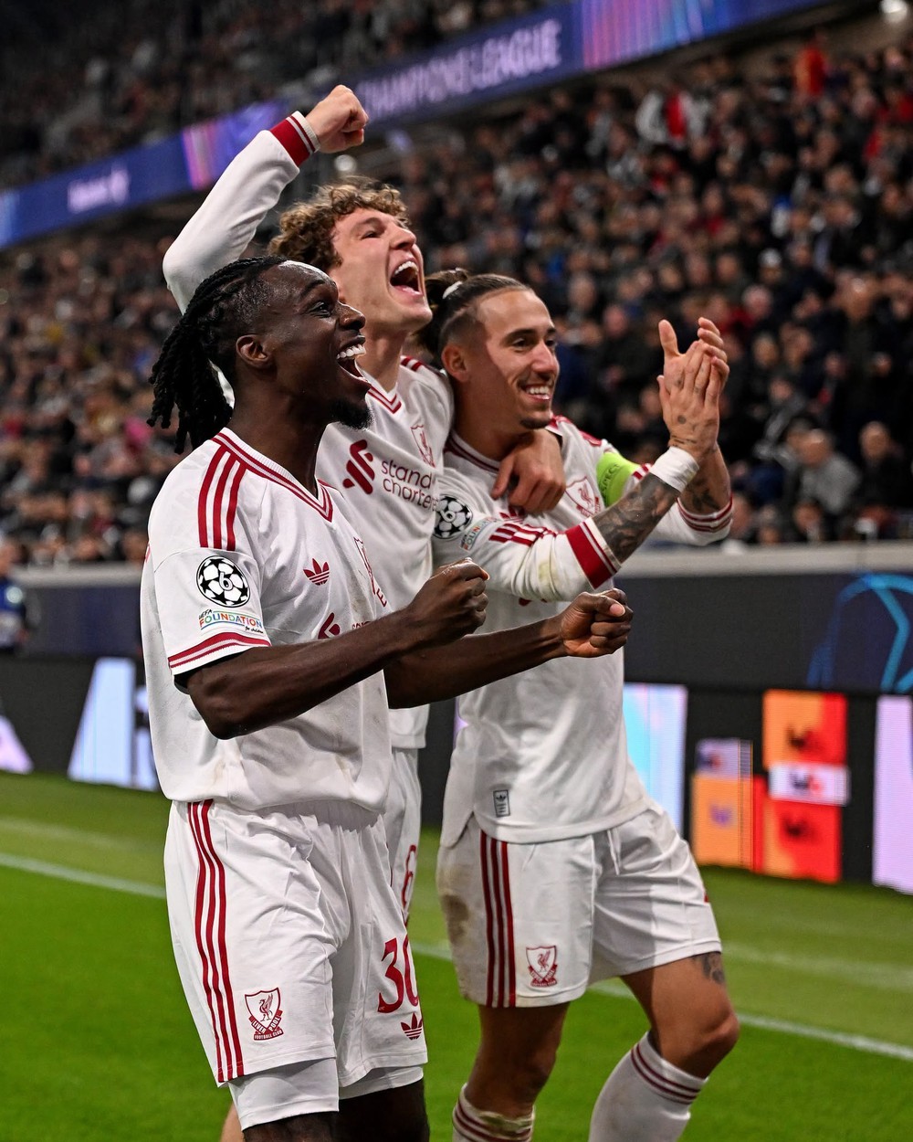 Nhận định Brentford vs Liverpool 21h ngày 17/10, vòng 7 Premier League 2026-27 - Ảnh 1. Nhận định Brentford vs Liverpool 21h ngày 17/10, vòng 7 Premier League 2026-27 - Ảnh 1.