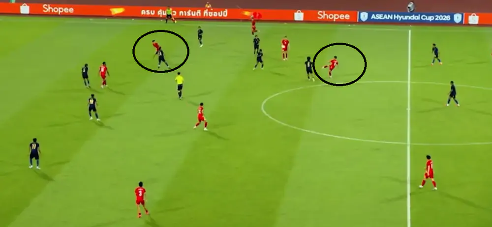 Lê Phạm Thành Long “nhỏ mà có võ”, là quân bài lợi hại của HLV Kim Sang Sik ở ASEAN Cup 2026 - Ảnh 2.