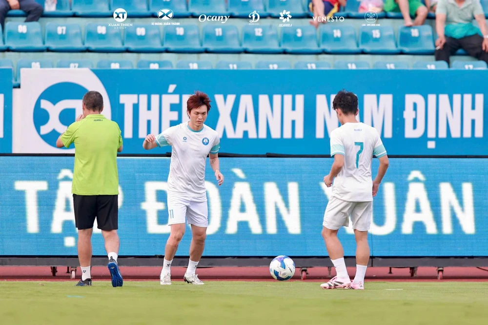 Tin nóng bóng đá Việt hôm nay 2/5: U17 Việt Nam tập hồi phục tại Ả rập Xê Út; Tuấn Anh ủng hộ Nhật Bản tại World Cup 2026 - Ảnh 3.