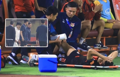 Vietnam U23 key player delivers bad news, stretchered off the field