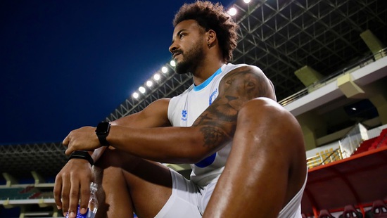 Xuân Son sent a heartfelt message to fans following Thép Xanh Nam Định&#39;s series of poor performances.