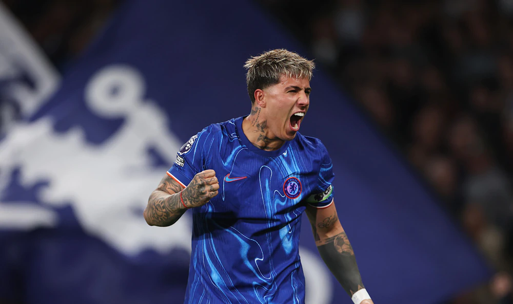 Chelsea ra hạn chót về Enzo Fernandez, HLV Man City lập tức đáp trả - Ảnh 1.