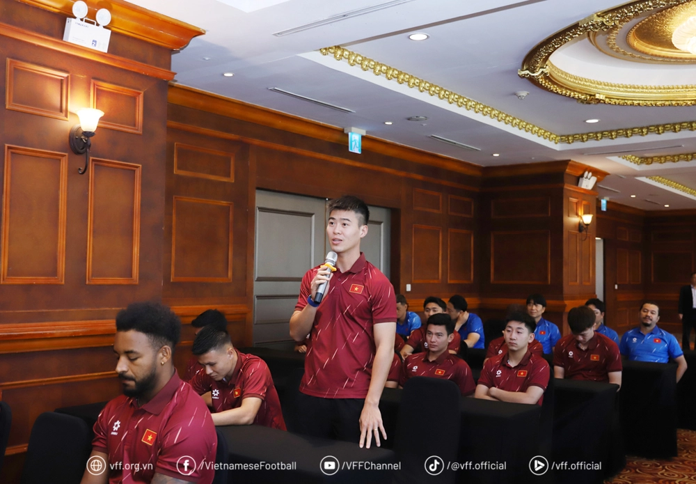 Chủ tịch VFF 'tiếp lửa' đội tuyển Việt Nam trước hành trình bảo vệ ngôi vương ASEAN Cup - Ảnh 2. Chủ tịch VFF 'tiếp lửa' đội tuyển Việt Nam trước hành trình bảo vệ ngôi vương ASEAN Cup - Ảnh 2.