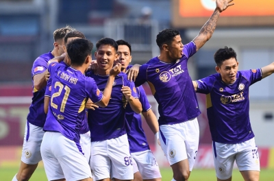 Hanoi FC's big win is overshadowed by bad news ahead of the decisive V.League phase.