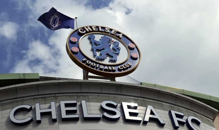 CHÍNH THỨC: Chelsea công bố liên tiếp ba bản hợp đồng mới