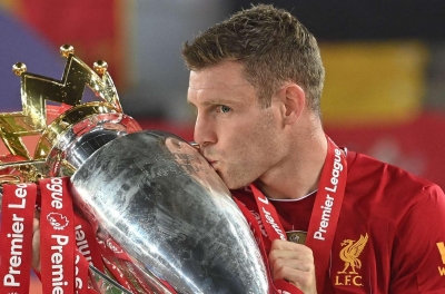 OFFICIAL: Premier League record holder retires at age 40