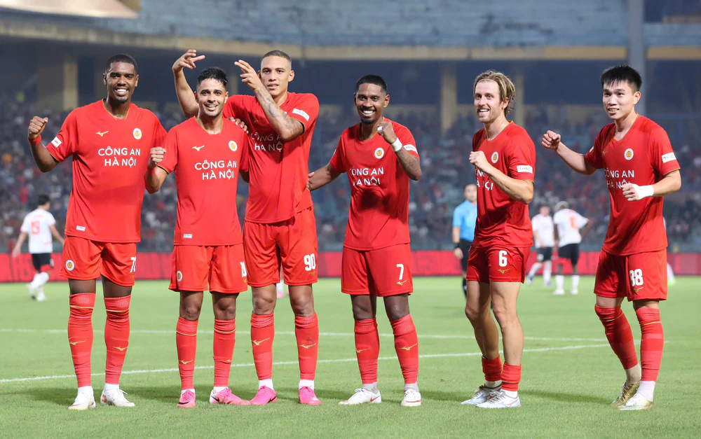 Lượt trận hai AFC Champions League Elite, CAHN – Kashima Antlers (19h15 ngày 13/10): Vượt giới hạn để gây bất ngờ - Ảnh 1. Lượt trận hai AFC Champions League Elite, CAHN – Kashima Antlers (19h15 ngày 13/10): Vượt giới hạn để gây bất ngờ - Ảnh 1.