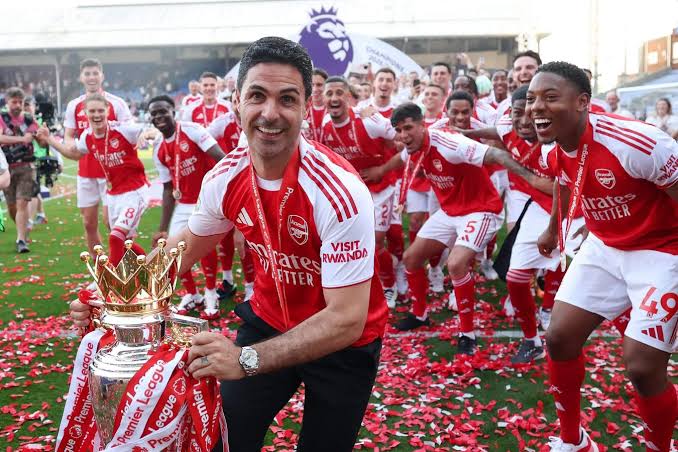 “Bóng chết” không thể tạo nên đế chế Arsenal - Ảnh 1. “Bóng chết” không thể tạo nên đế chế Arsenal - Ảnh 1.