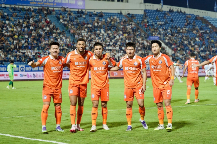 Tân binh ĐT Việt Nam báo tin cực vui đến HLV Kim Sang Sik 730133