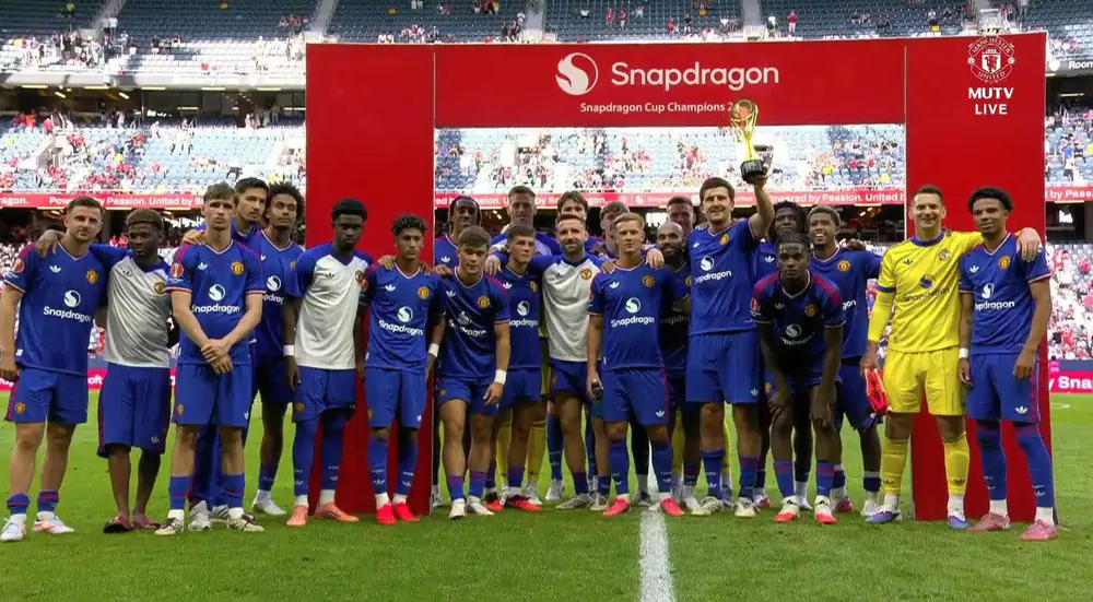 Mbeumo tỏa sáng giúp MU ngược dòng hạ Atletico Madrid để có danh hiệu đầu tiên - Ảnh 2. Mbeumo tỏa sáng giúp MU ngược dòng hạ Atletico Madrid để có danh hiệu đầu tiên - Ảnh 2.