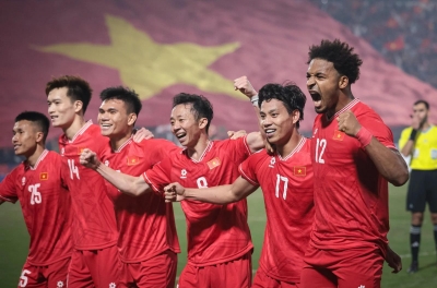 Hot football news afternoon 9/7: Vietnam national team wins second match in South Korea