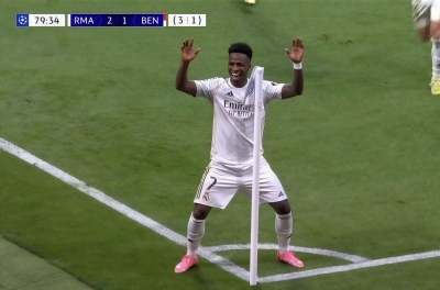 Vinicius Jr celebrates excessively again in the Champions League