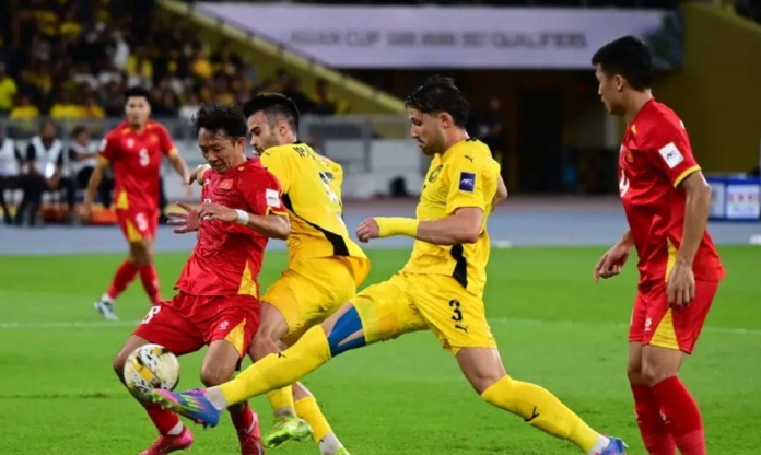 Báo Malaysia cảnh báo ĐT Việt Nam khi 7 cầu thủ nhập tịch trở lại