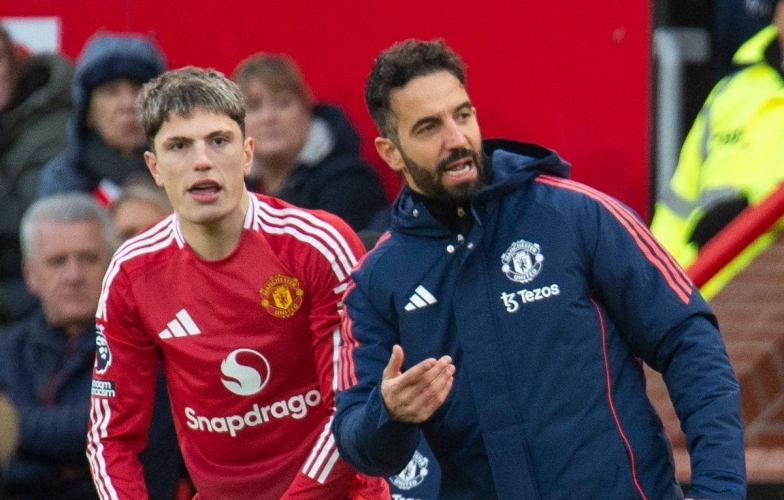 Garnacho 'twists the knife' at Amorim right after MU announces his dismissal